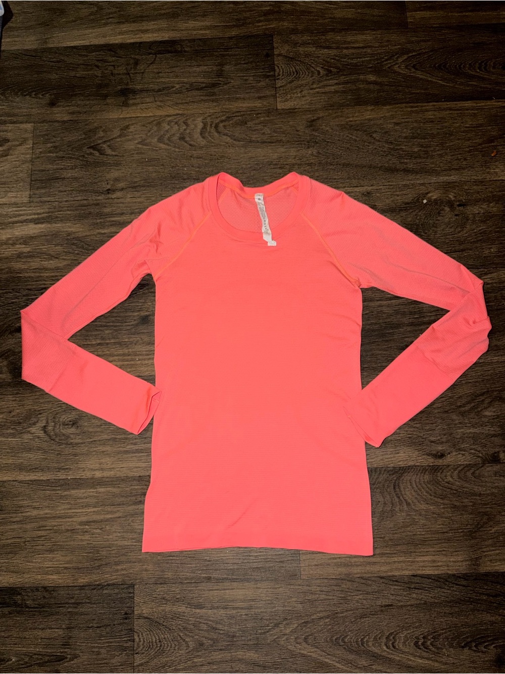 Lululemon Athletica Long Sleeve Hip Length Swiftly Tech Tee 2.0 Women’s size 4